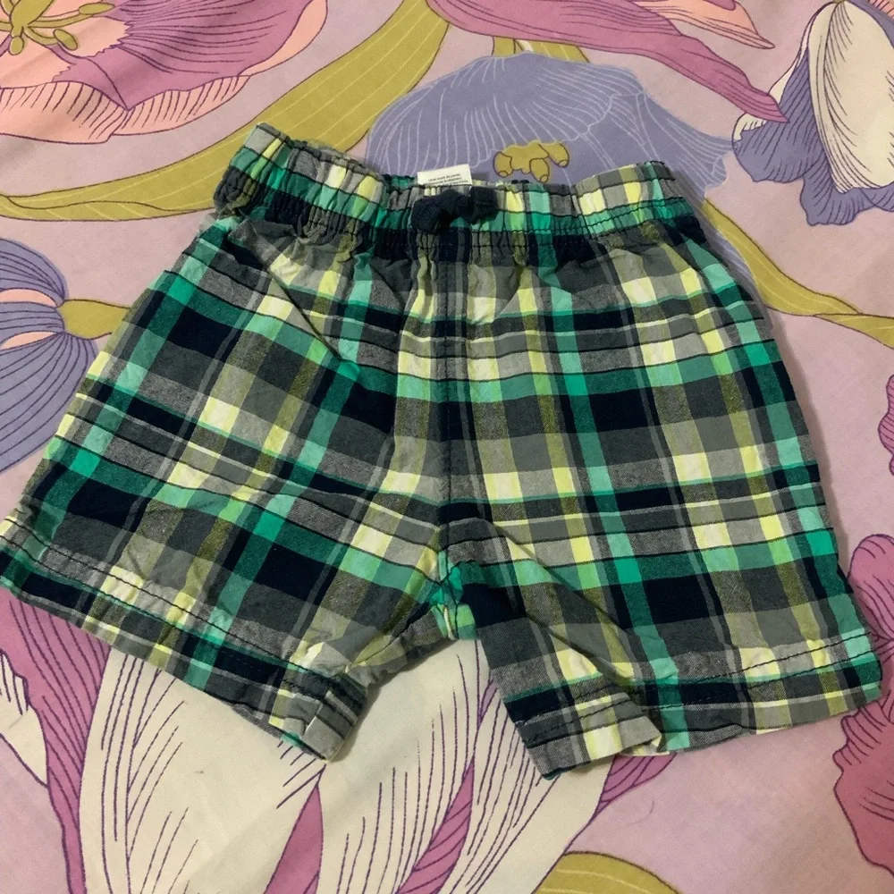 EUC Toddler Boy Lot 6 Pz 3 sets shorts & Tees Carter’s 18M